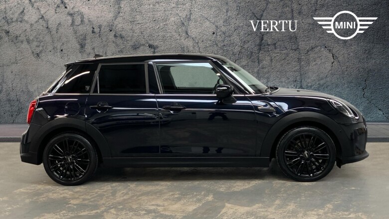 MINI Hatchback 1.5 Cooper Exclusive Premium Plus 5dr Auto Petrol Hatchback